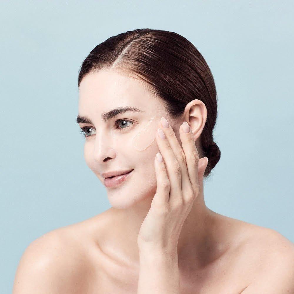 Medicube AGE-R Booster Gel Serum | Plant Stem Cell Technology for Firm, Hydrated Skin Medicube AGE - R Booster Gel Serum - Glam Global UKMedicube