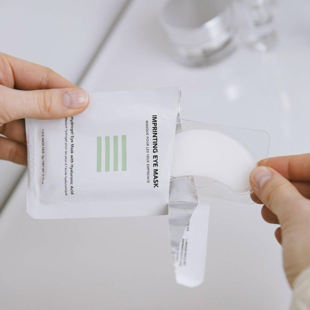 BIOEFFECT Imprinting Eye Mask – 8 Count | Hydrating & Rejuvenating Hydrogel Eye Mask BIOEFFECT Imprinting Eye Mask - 8 Count - Glam Global UKBIOEFFECT