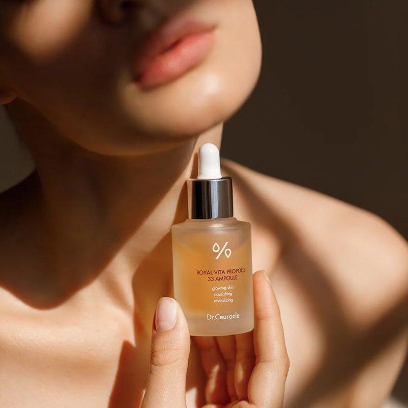 Dr.Ceuracle Royal Vita Propolis 33 Ampoule – 30ml | Brightening & Hydrating Serum with 33% Propolis + Royal Jelly Dr.Ceuracle Royal Vita Propolis 33 Ampoule - 30 ml - Glam Global UKDr.Ceuracle