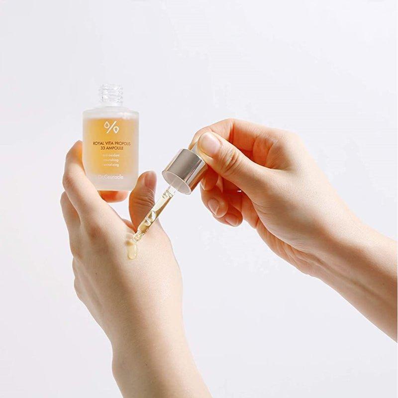 Dr.Ceuracle Royal Vita Propolis 33 Ampoule – 30ml | Brightening & Hydrating Serum with 33% Propolis + Royal Jelly Dr.Ceuracle Royal Vita Propolis 33 Ampoule - 30 ml - Glam Global UKDr.Ceuracle