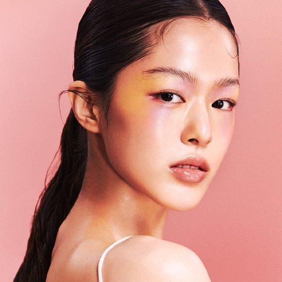 Laka Jelling Nude Gloss | Y2K-Inspired Jelly Lip Tint for High-Shine, Hydrated Lips Laka Jelling Nude Gloss - Glam Global UKLaka