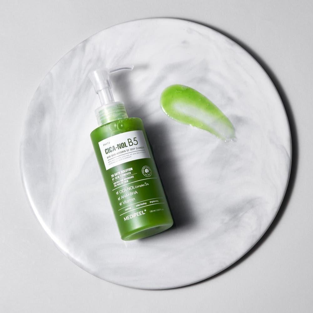 MEDIPEEL PHYTO CICA-NOL B5 AHA BHA Vitamin Calming O2 Deep Cleanser – 150ml  Exfoliating, Purifying & Hydrating Daily Cleanser with AHA, BHA & Cica for Glowing Skin MEDIPEEL PHYTO CICA - NOL B5 AHA BHA Vitamin Calming O2 Deep Cleanser – 150ml - Glam Global UKMEDIPEEL