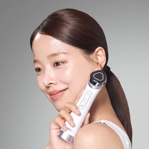 CENTELLIAN24 Madeca Prime Microcurrent Beauty Device | Red, Blue & Violet Light Therapy for Glass Skin, Elasticity & Enhanced Product Absorption Product image