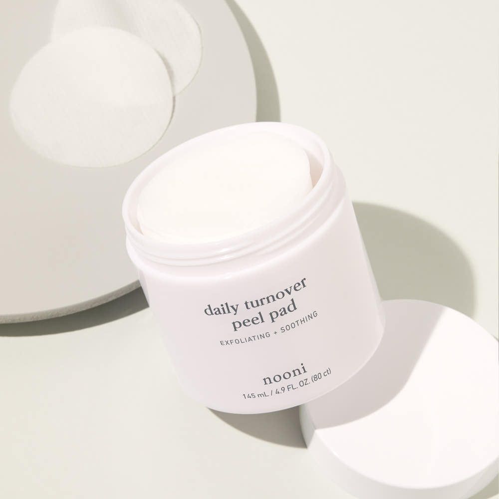nooni Daily Turnover Peel Pad – 145ml | Dual-Sided AHA/BHA Exfoliating Pads with Niacinamide & Centella Product image