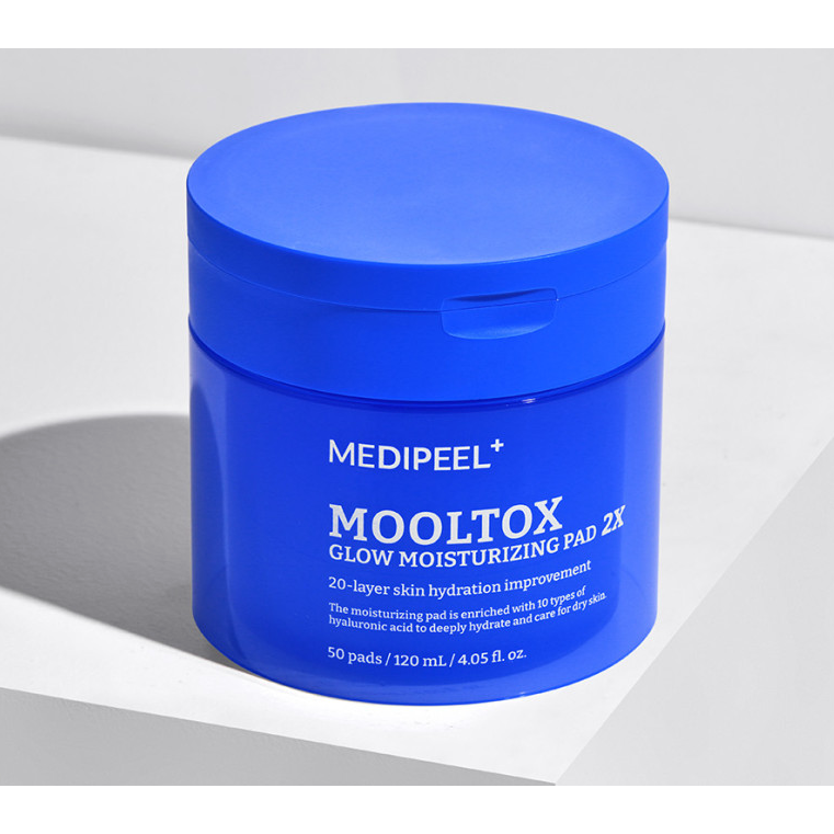 MEDIPEEL Mooltox Glow Moisturizing Pad – 2x120ml | 50 Pads | Deep Hydration & Radiance Boost Product image
