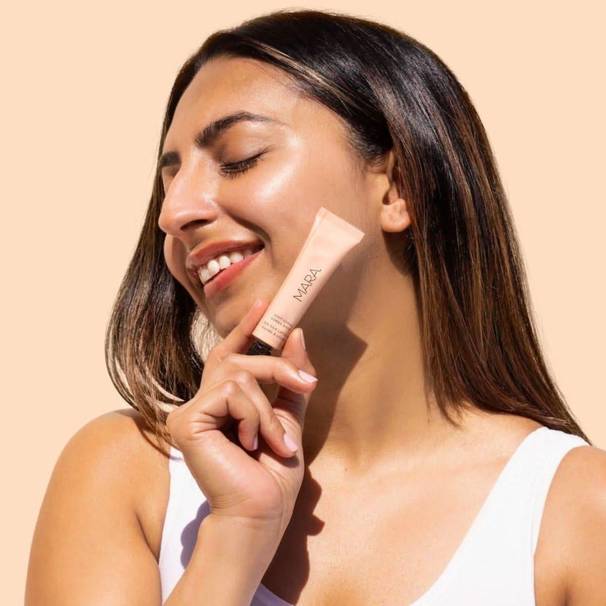 MARA Sea Silk Lip Balm – 15ml | Hydrating, Plumping & Nourishing Lip Care MARA Sea Silk Lip Balm - 15ml - Glam Global UKMARA