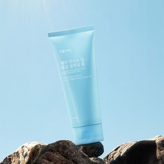 Shingmulnara Jeju Sparkling Water Pore Deep Cleansing Foam – 150ml | Gentle Exfoliating & Moisturising Cleanser Shingmulnara Jeju Sparkling Water Pore Deep Cleansing Foam 150ml - Glam Global UKShingmulnara