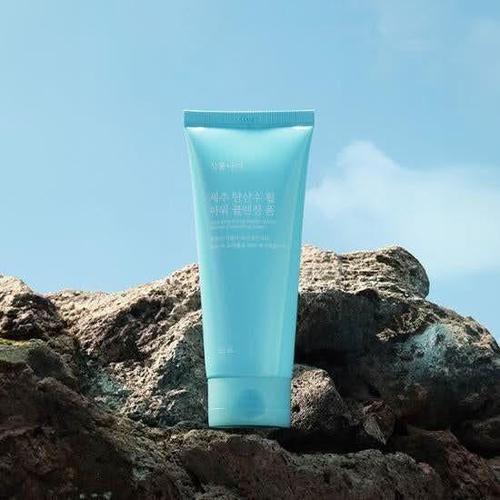 Shingmulnara Jeju Sparkling Water Whip Power Cleansing Foam – 150ml | Deep Pore Cleanse & Moisturising Whip Foam Shingmulnara Jeju Sparkling water Whip Power Cleansing Foam 150ml - Glam Global UKShingmulnara