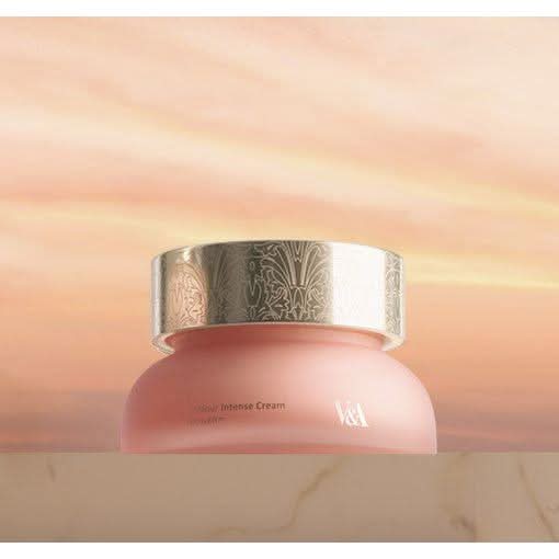 V&A BEAUTY Contour Intense Cream (50ml) | Firming & Lifting Moisturizer for Sculpted Skin V&A BEAUTY Contour Intense Cream 50ml - Glam Global UKV&A BEAUTY