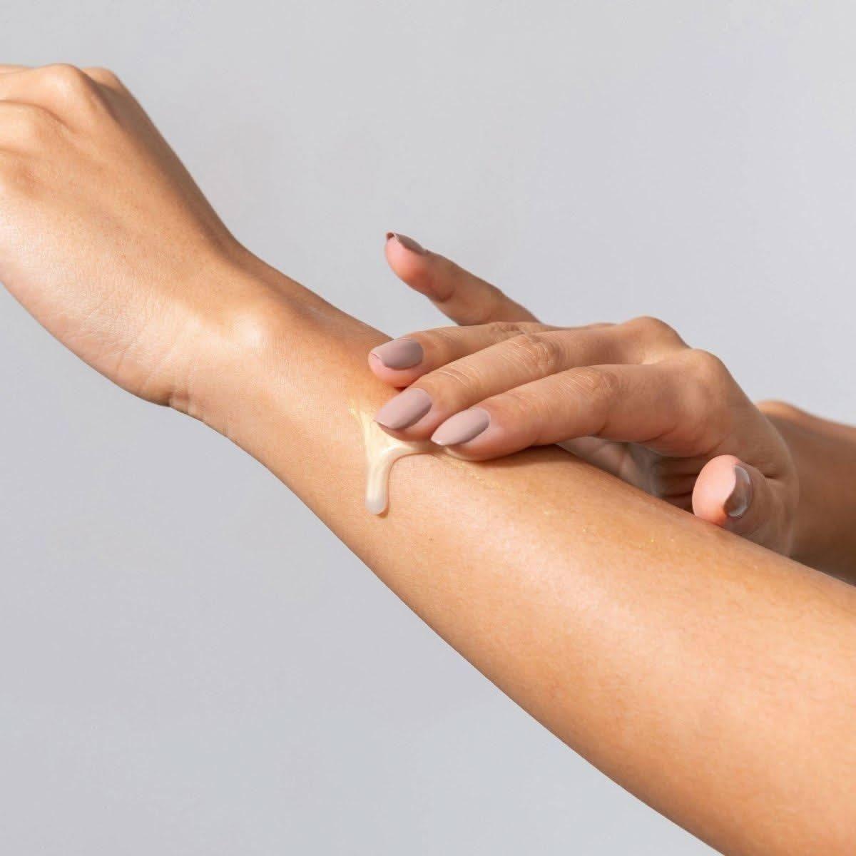 M-61 Hydraboost Gradual Tan Body Serum – 115ml | Hydrating Self-Tanning Serum with Peptides & Hyaluronic Acid M - 61 Hydraboost Gradual Tan Body Serum - 115ml - Glam Global UKM - 61