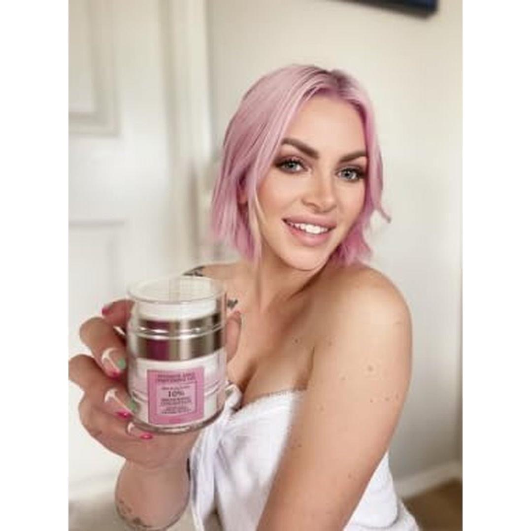 Divine Derriere Intimate Area Brightening Gel – 30ml | Natural Skin Brightener for Sensitive & Intimate Areas Divine Derriere Intimate Area Brightening Gel - 30ml - Glam Global UKDivine Derriere