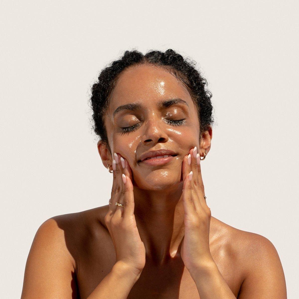 Bloomeffects Royal Tulip Cleansing Jelly - 80ml | All-in-One Luxurious Cleanser Bloomeffects Royal Tulip Cleansing Jelly - 80ml | All - in - One Luxurious Cleanser - Glam Global UKBloomeffects