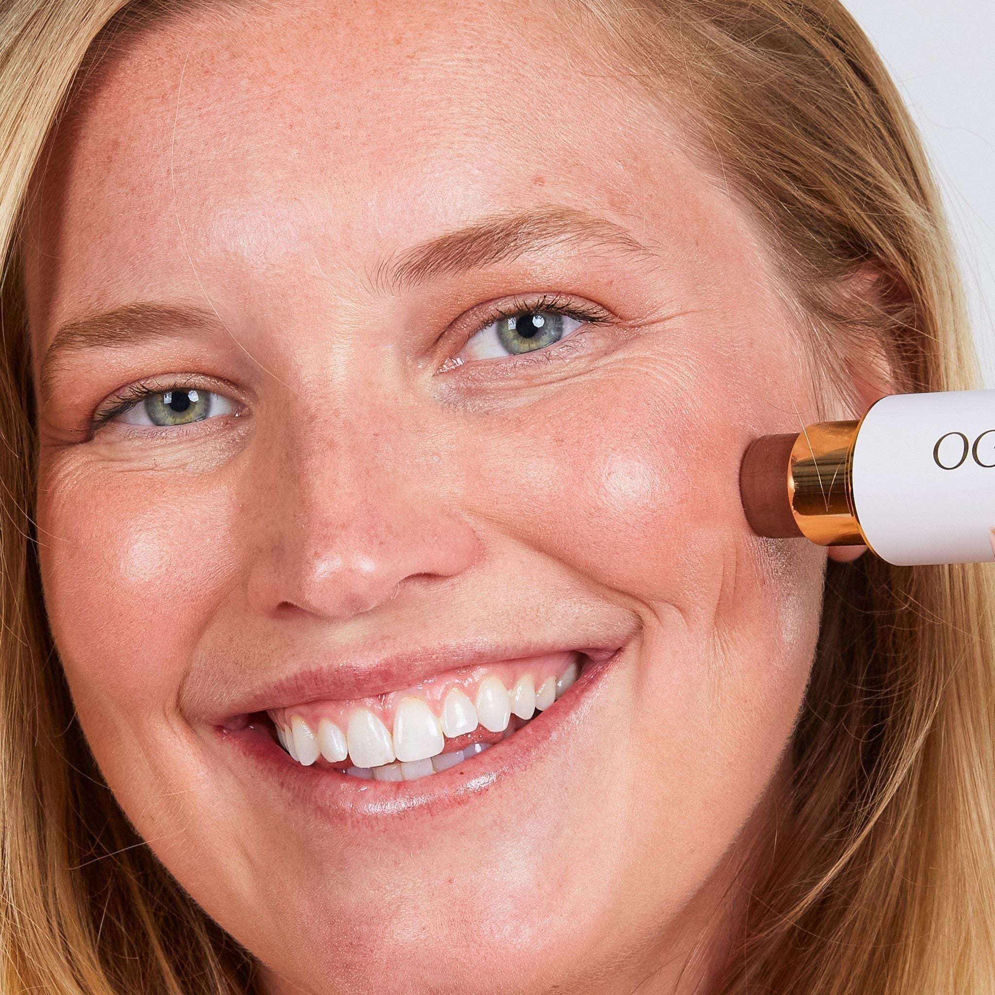 Ogee Sculpted Face Stick | Multi-Use Hydrating Color for a Natural Glow Ogee Sculpted Face Stick - Glam Global UKOgee