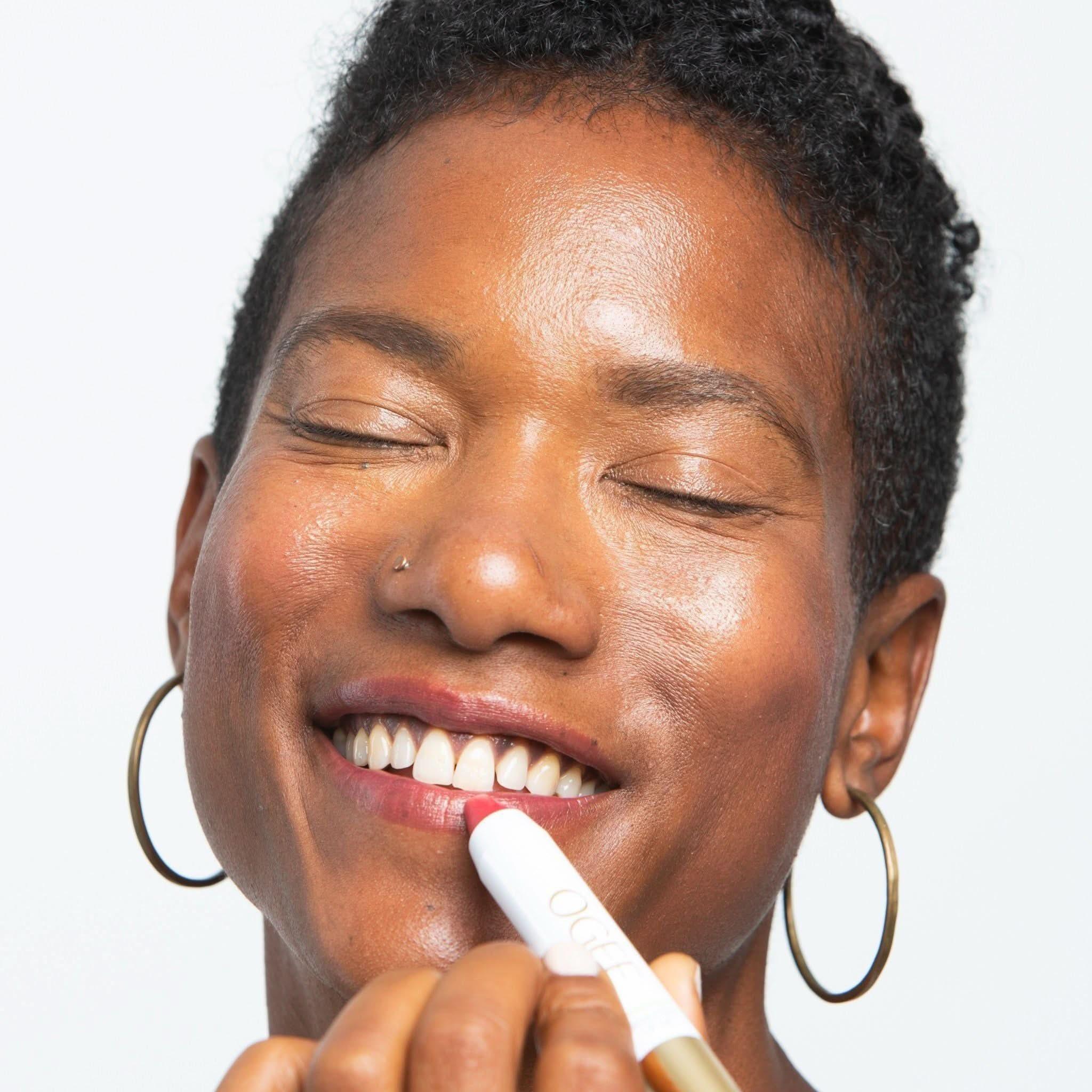 Ogee Tinted Sculpted Lip Oil | Hydrating, Buildable Colour with Organic Jojoba & Nourishing Butters Ogee Tinted Sculpted Lip Oil - Glam Global UKOgee