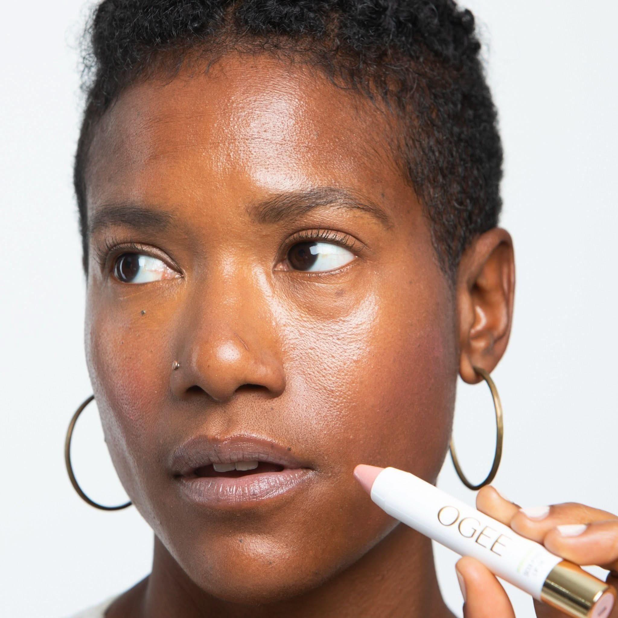 Ogee Tinted Sculpted Lip Oil | Hydrating, Buildable Colour with Organic Jojoba & Nourishing Butters Ogee Tinted Sculpted Lip Oil - Glam Global UKOgee