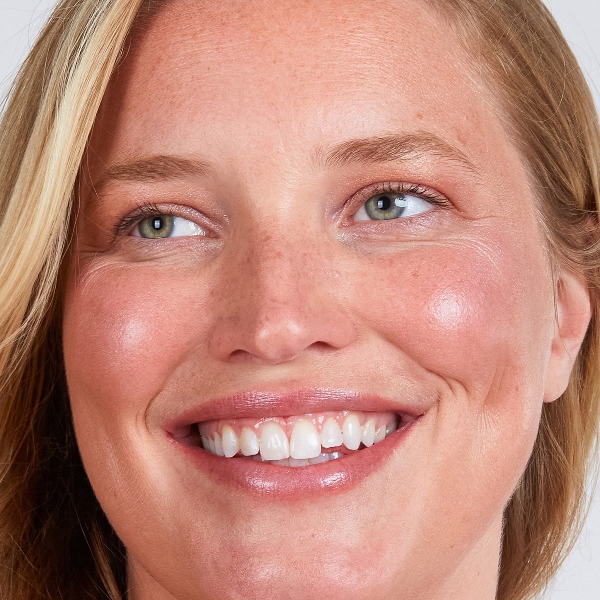 Ogee Sculpted Face Stick | Multi-Use Hydrating Color for a Natural Glow Ogee Sculpted Face Stick - Glam Global UKOgee