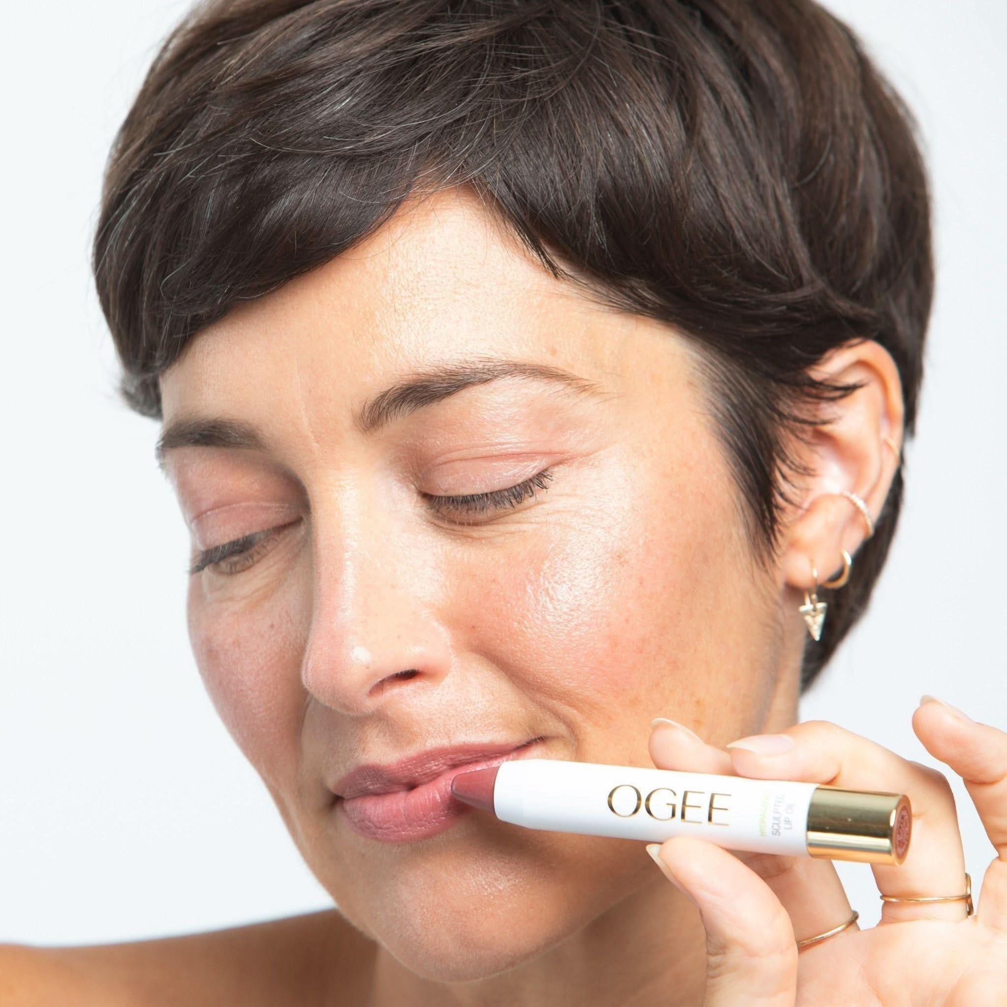 Ogee Tinted Sculpted Lip Oil | Hydrating, Buildable Colour with Organic Jojoba & Nourishing Butters Ogee Tinted Sculpted Lip Oil - Glam Global UKOgee