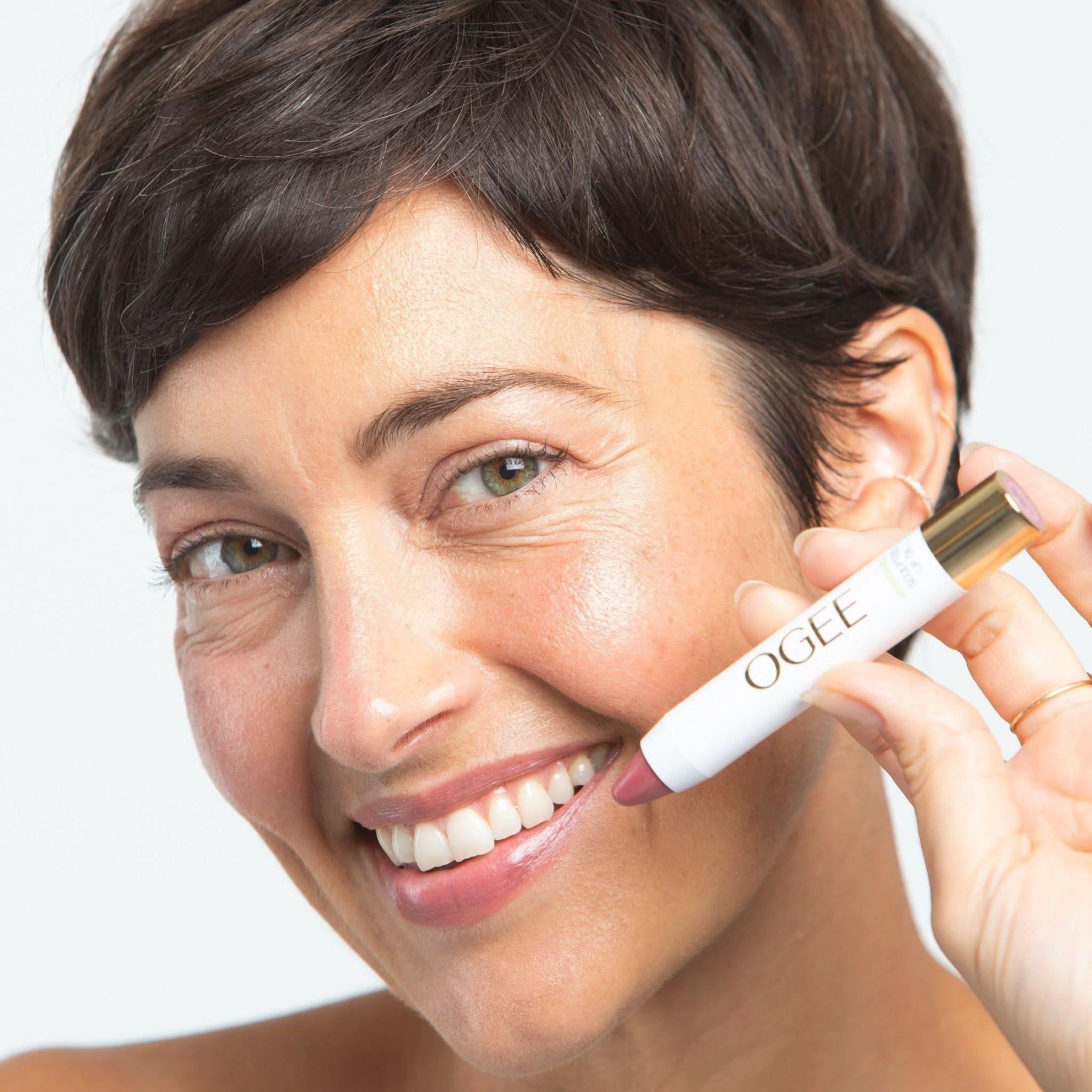 Ogee Tinted Sculpted Lip Oil | Hydrating, Buildable Colour with Organic Jojoba & Nourishing Butters Ogee Tinted Sculpted Lip Oil - Glam Global UKOgee