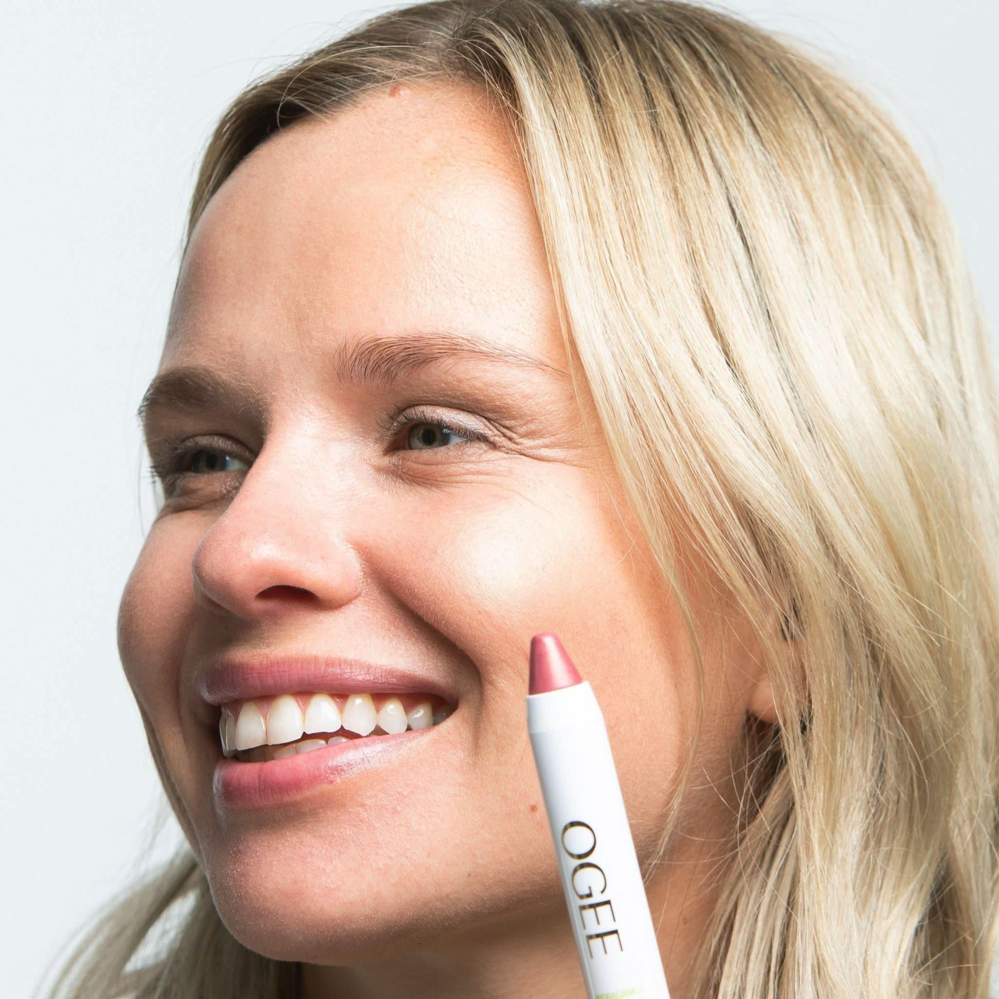 Ogee Tinted Sculpted Lip Oil | Hydrating, Buildable Colour with Organic Jojoba & Nourishing Butters Ogee Tinted Sculpted Lip Oil - Glam Global UKOgee