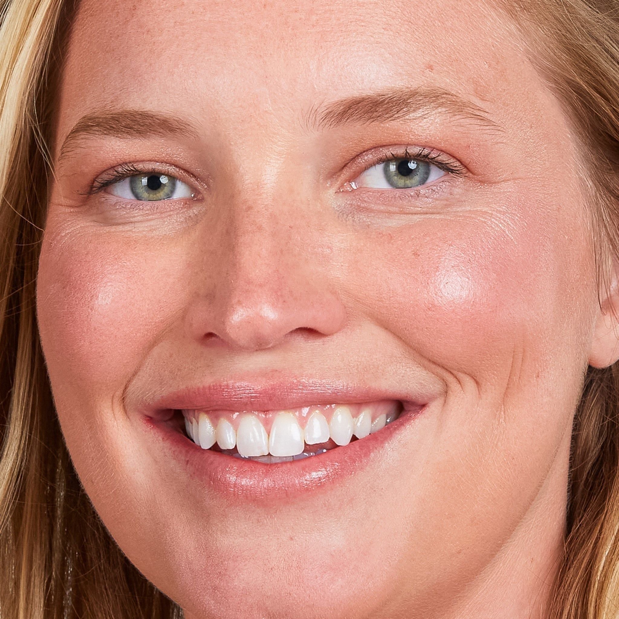 Ogee Sculpted Face Stick | Multi-Use Hydrating Color for a Natural Glow Ogee Sculpted Face Stick - Glam Global UKOgee