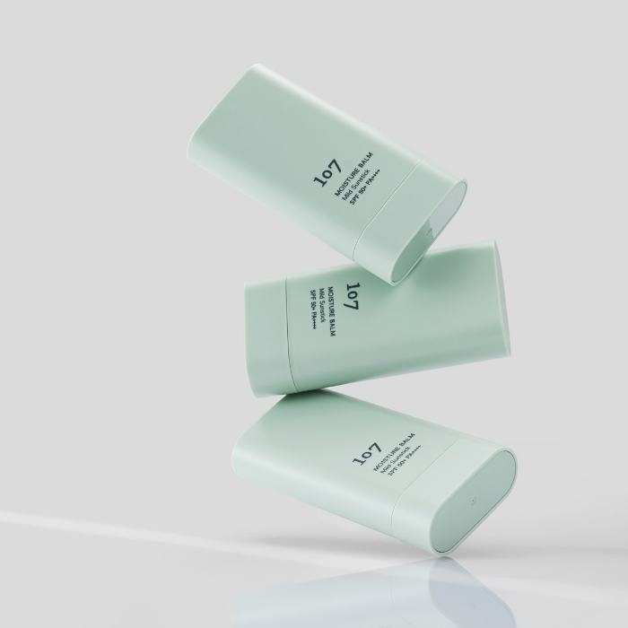 107 Moisture Balm Sunstick 18g – SPF50 Hydration Glow