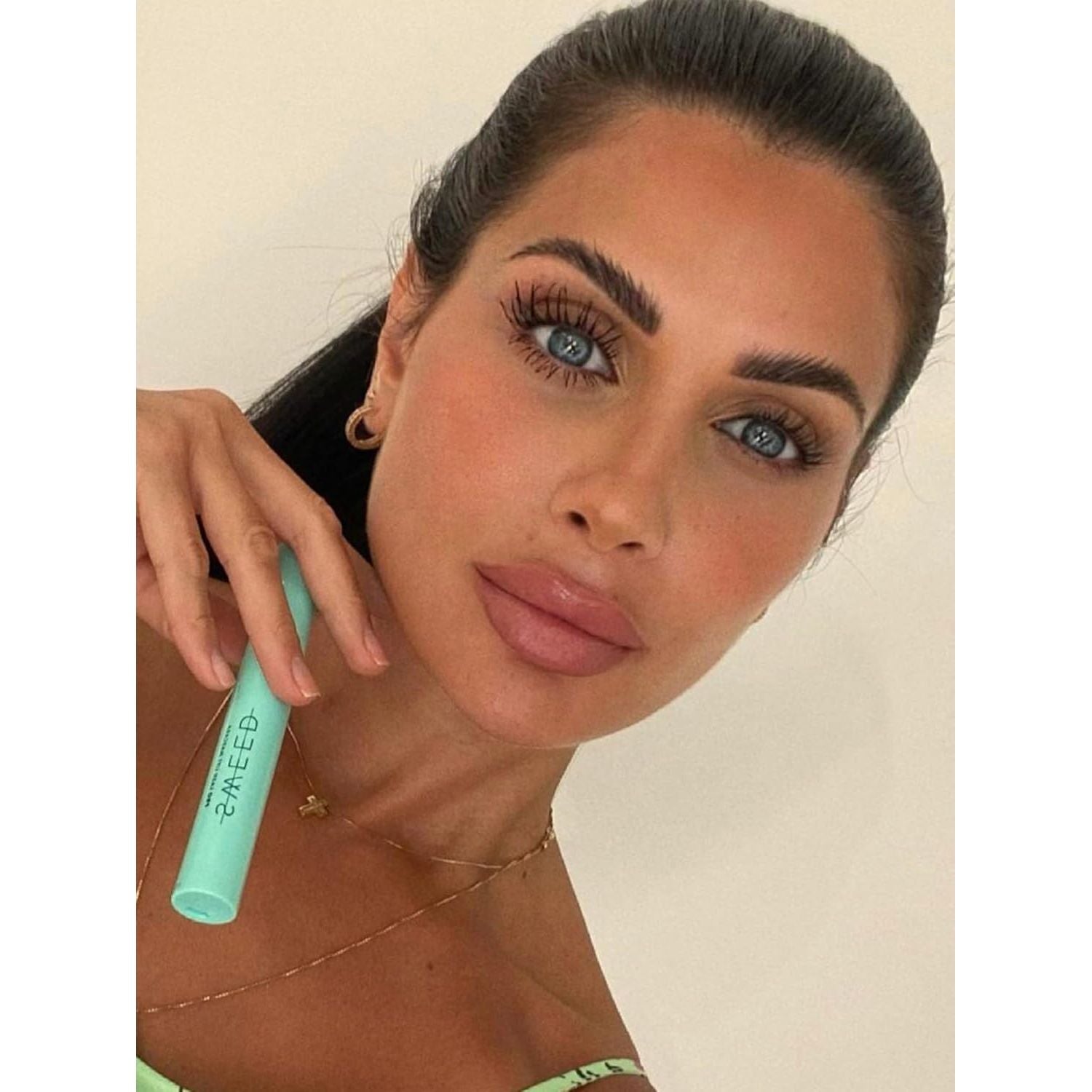 - Lash Lift Mascara | Lightweight, Flake-Free, Smudge-Proof | Vitamin B5 | Vegan, Cruelty-Free, Clean Beauty (Black, 0.27 Oz | 8 Ml)