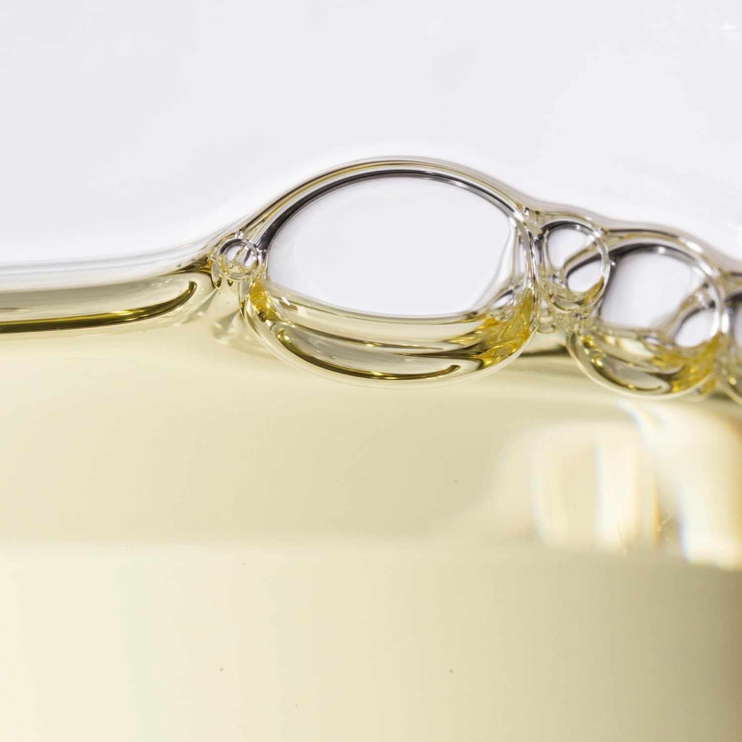 - Glow 49% Jojoba Oil Serum | Helps Balance Skin, Control Oil, + Minimize the Look of Pores | Cruelty-Free, Vegan, Paraben-Free, Sensitive Skin Safe (1 Fl Oz | 30 Ml)