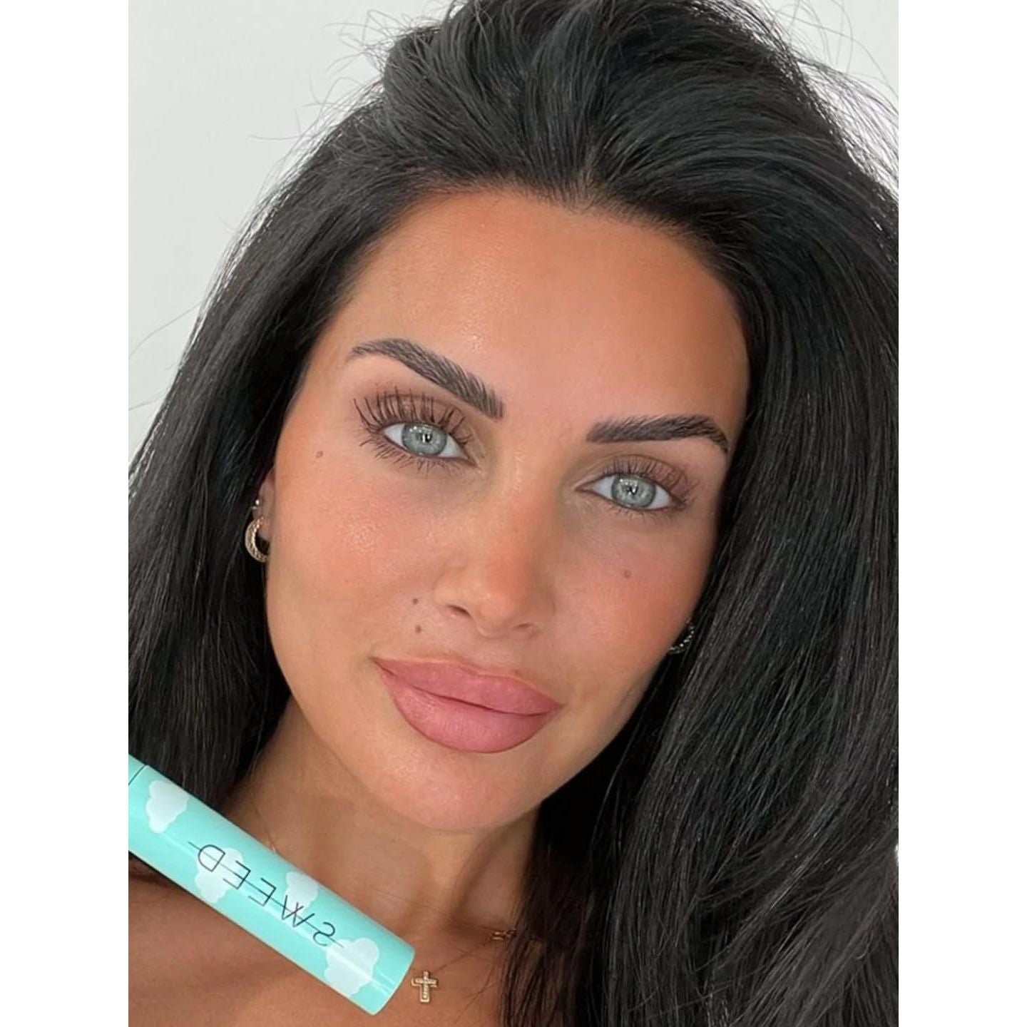 - Cloud Mascara | Flake-Free, Smudge-Proof, Volumizing | Vitamin B5 | Vegan, Cruelty-Free, Clean Beauty (Black, 0.4 Oz | 12 Ml)