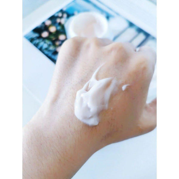 Axxzia Beauty Force Moist Rich Cream – 30g | Luxurious Firming & Hydrating Face Cream