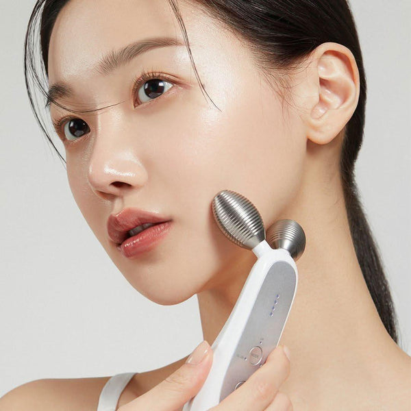 Medicube AGE - R Derma EMS Shot - Glam Global UKMedicube