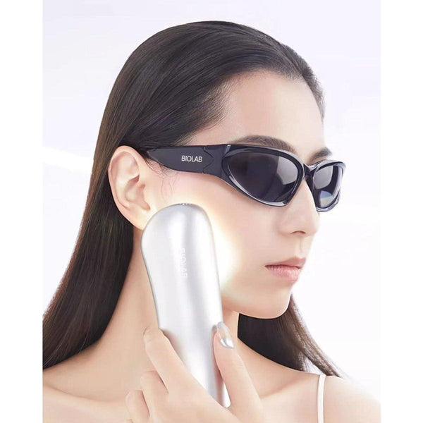 BIOLAB Whitening and Lightening Beauty Device - Glam Global UKBIOLAB