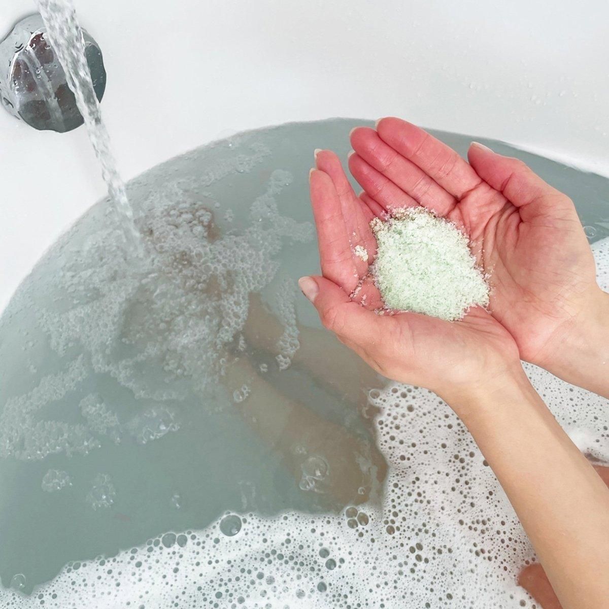 Energy Awakening Evergreen Bath Soak - Glam Global UK