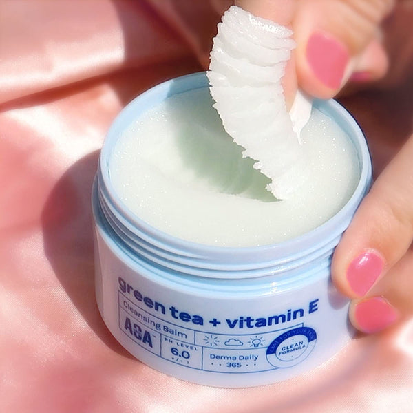 Green Tea & Vitamin E Cleansing Balm, Waterproof Makeup Remover, Oil Based Makeup Remover, K Beauty Skin Care, Soothing and Brightening for All Skin Types, 3.38 Fl Oz, 100 Ml