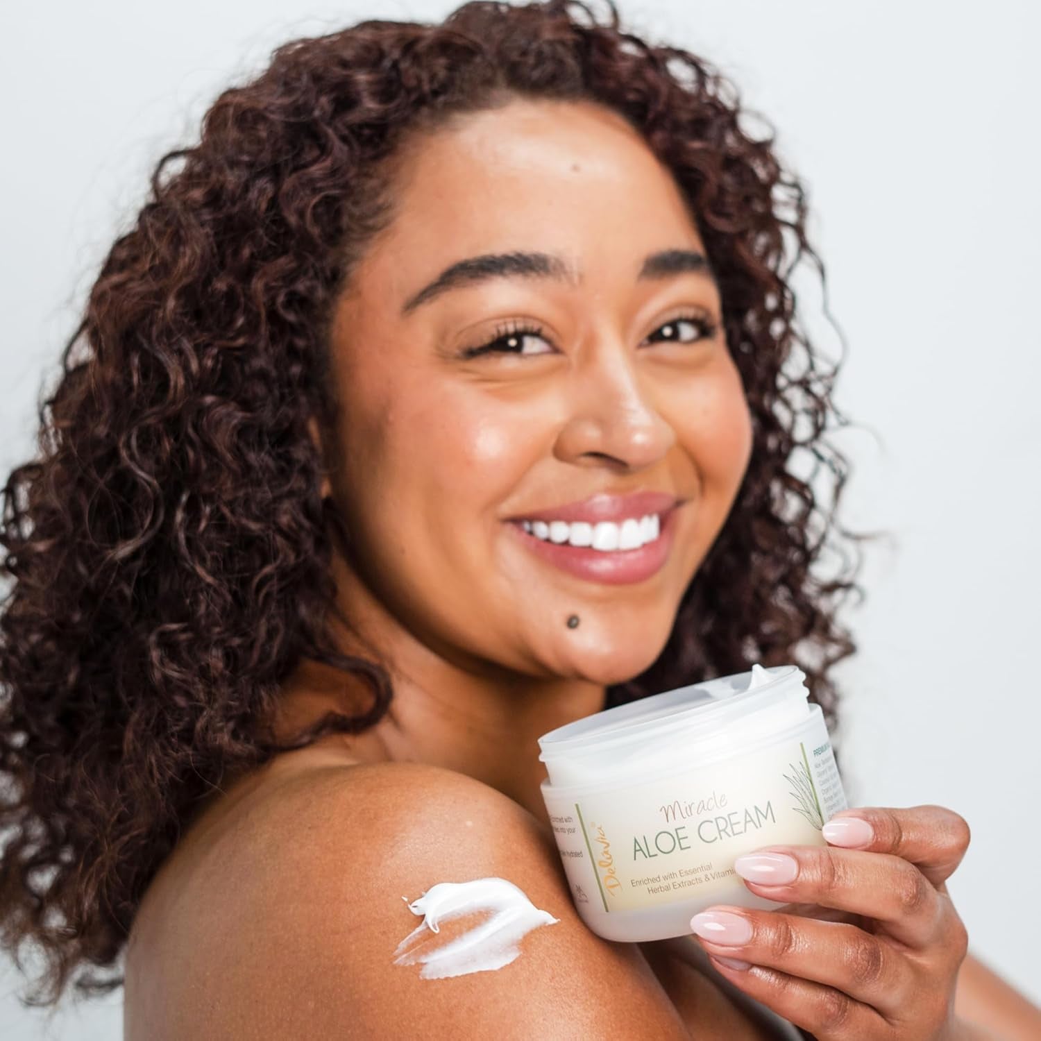 DELÚVIA Miracle Aloe Cream – 237ml | Soothing Aloe Vera Moisturizer for Face & Body