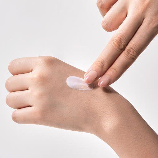 MEDIPEEL Hyaluronic Acid Mooltox Water Glow Sun Serum SPF 50+PA++++ - 52ml - Glam Global UKMEDIPEEL