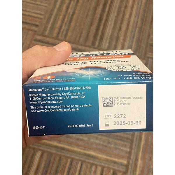 Skin Clinic FREEZE 'n CLEAR Skintag Remover 8 Applicators + Tweezers - Glam Global UKSkin Clinic