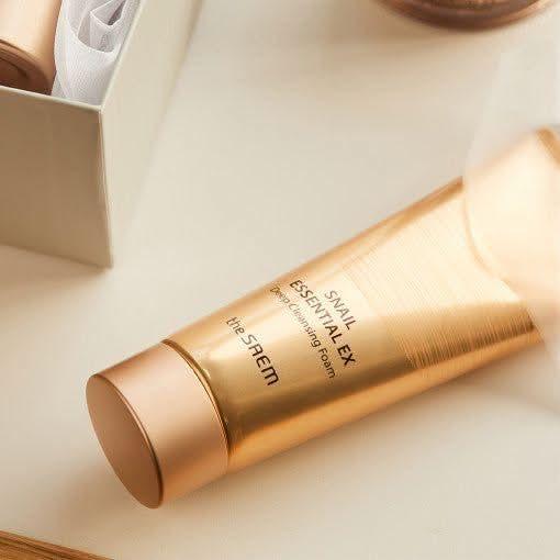 The SAEM Snail Essential EX Deep Cleansing Foam 150g | Purifying & Refreshing Care - Glam Global UKThe SAEM