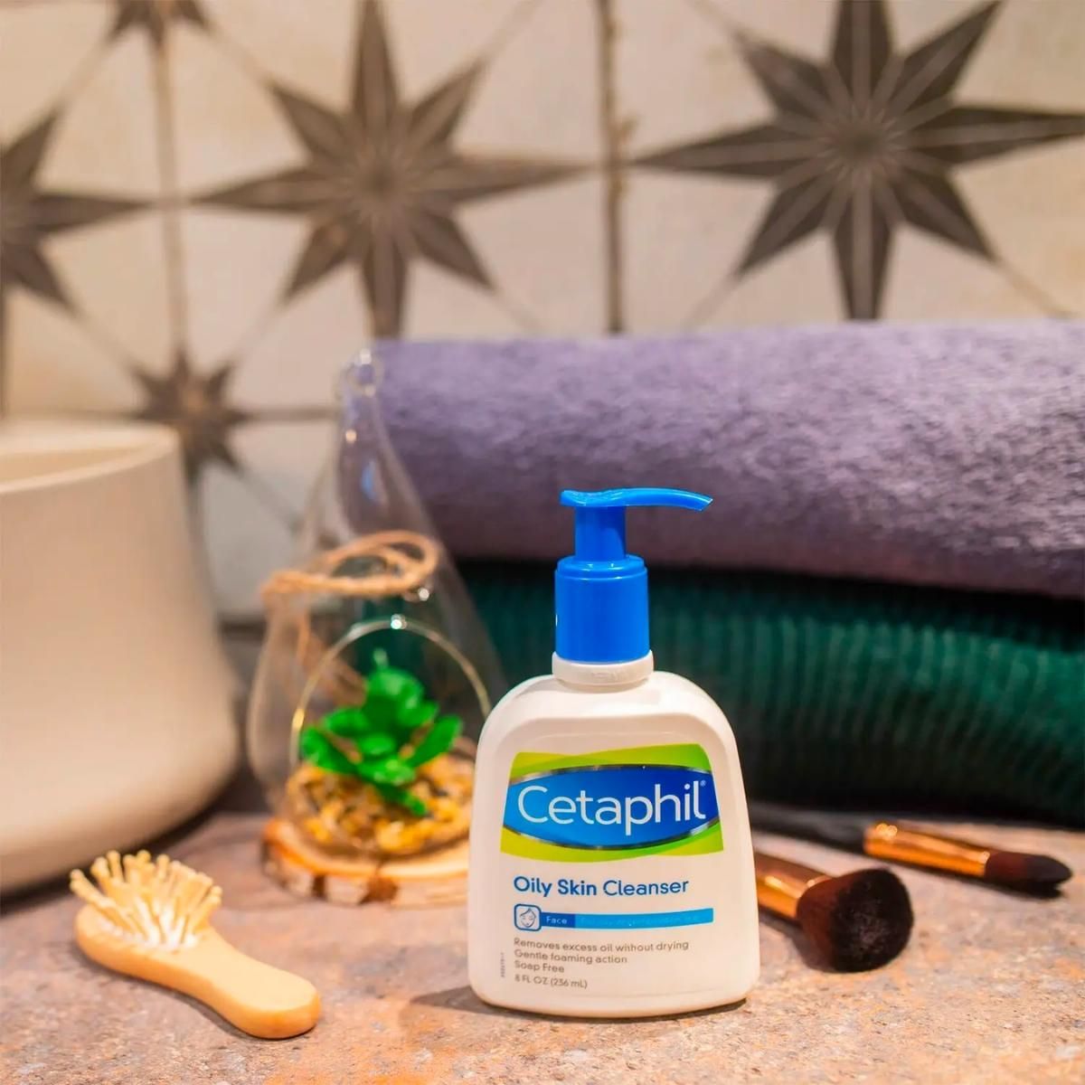 Cetaphil | Oily Skin Cleanser | 236ml - DG International Ventures Limited