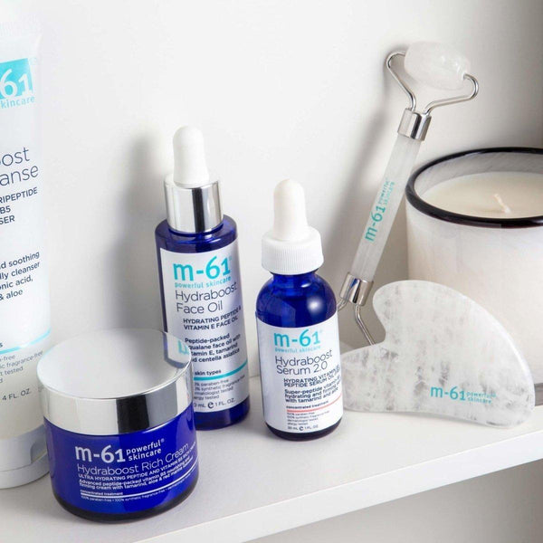 M - 61 Clear Quartz Face Roller - Glam Global UKM - 61